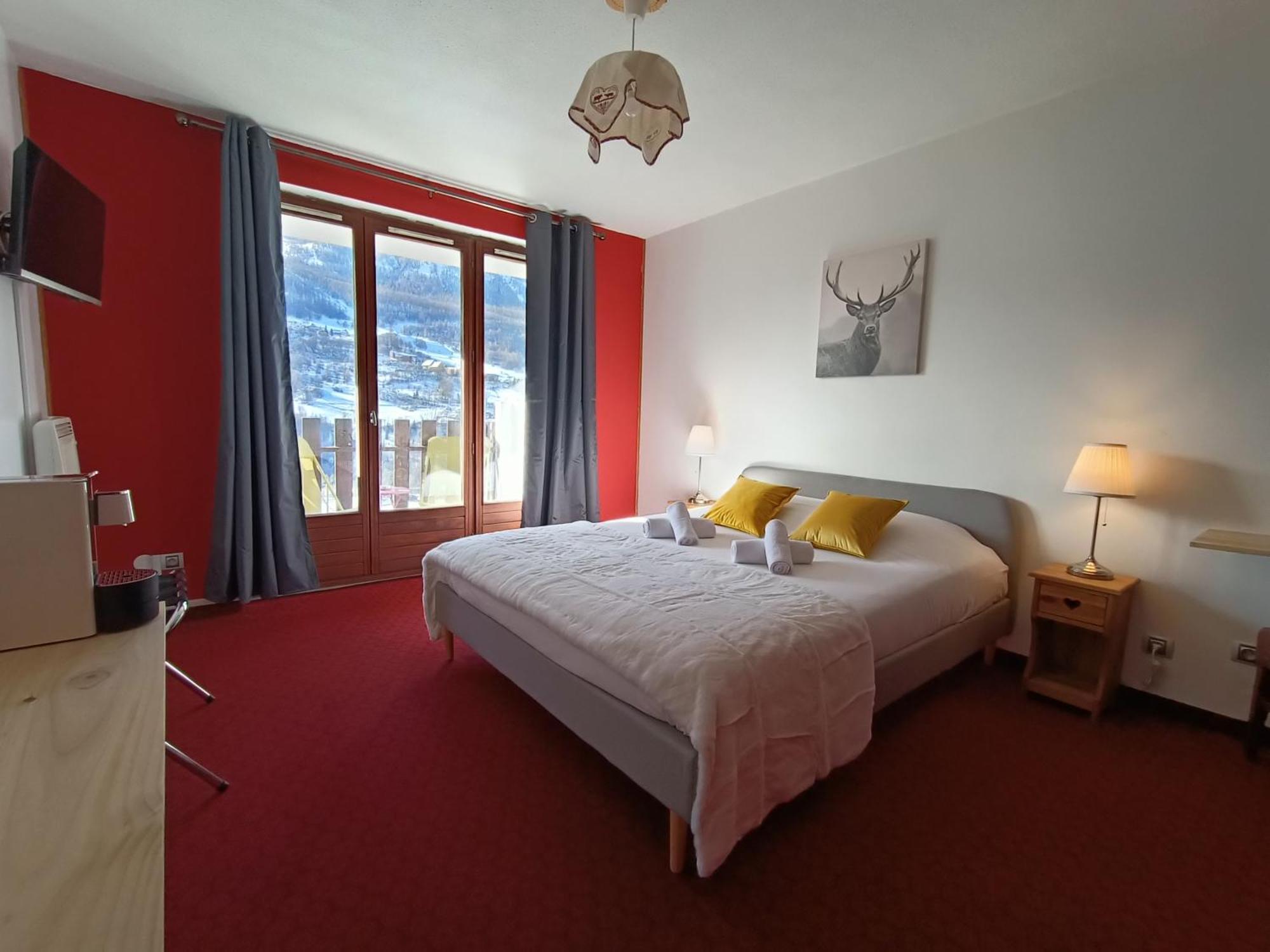 Hotel Plein Soleil Allos Exteriér fotografie