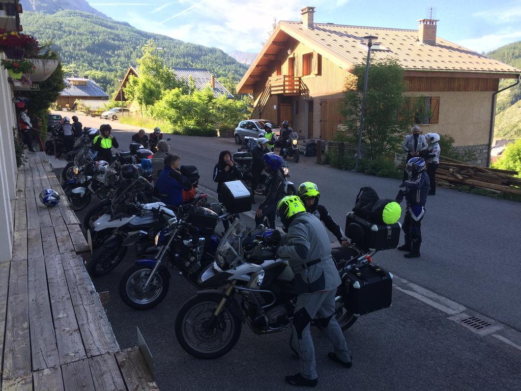 Hotel Plein Soleil Allos Exteriér fotografie